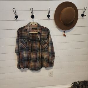 VTG Classic Plaid Button-Down Shirt
